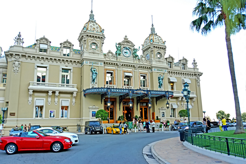 Experience the glamour of Monte Carlo