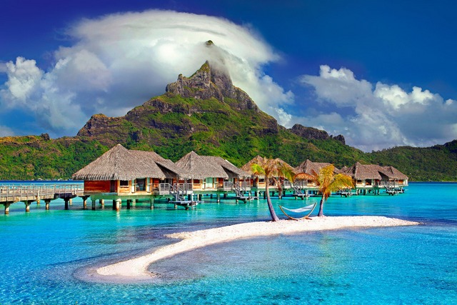 Island Paradise hotel RF
